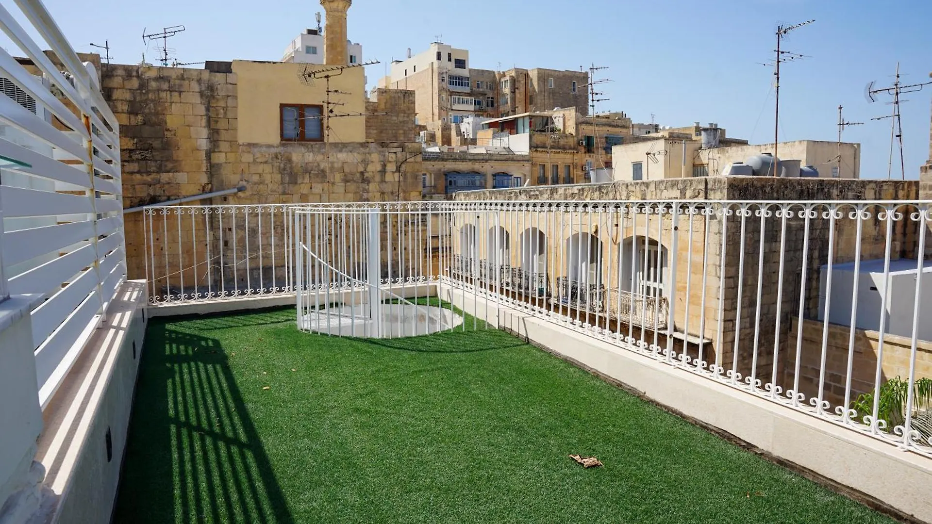 Valhalla Boutique Hotel Valletta 5*,